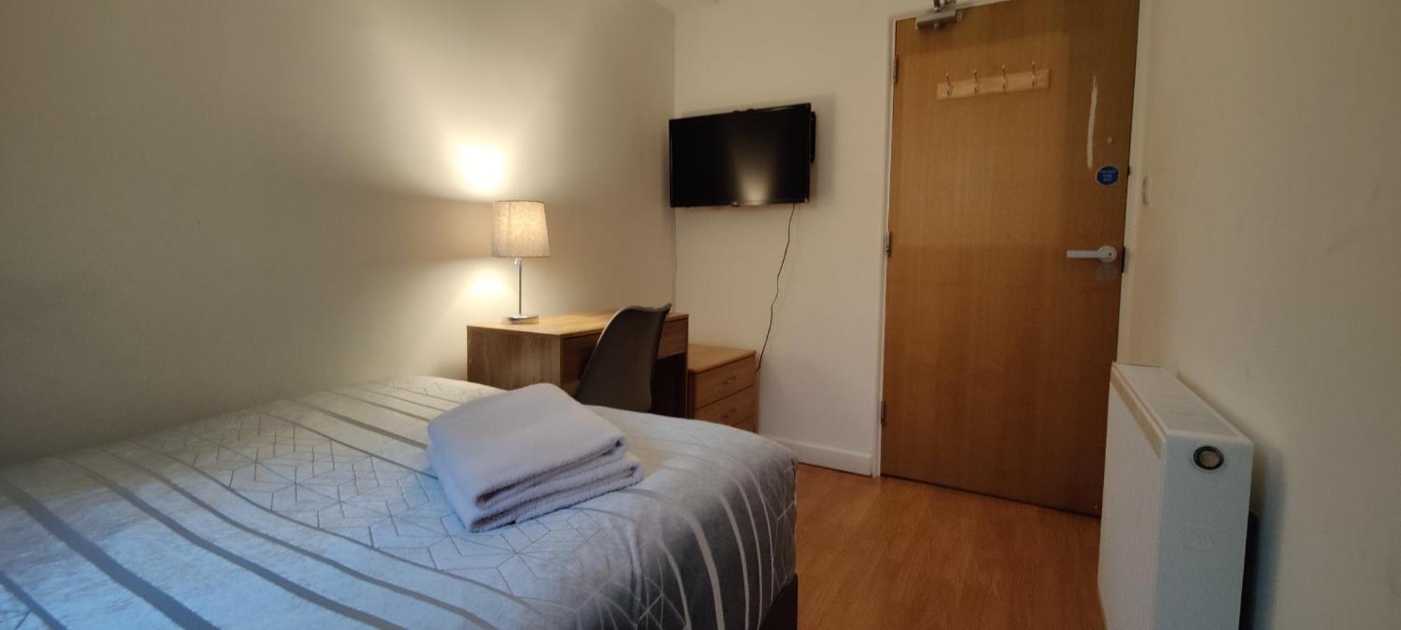 Liverpool City Centre Private Rooms Including Smart Tvs - With Shared Bathroom 객실 사진